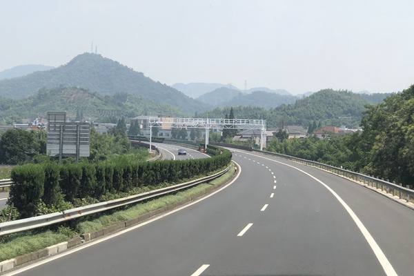 亳州市渦陽(yáng)縣三化并行 持續(xù)推進(jìn)機(jī)動(dòng)車和非道路移動(dòng)機(jī)械污染防治