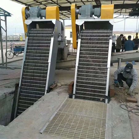 牽引式清污機(jī)